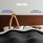 Manta pesada SIESTA sobre la cama